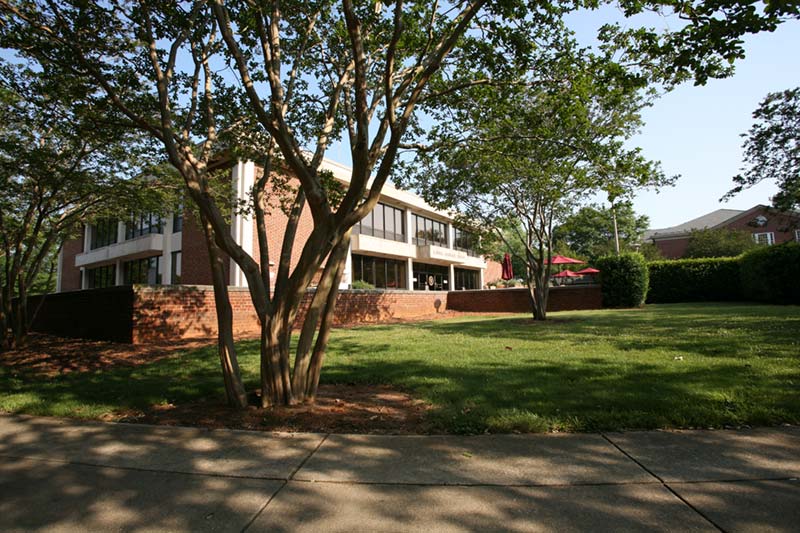 Carlyle Campbell Library